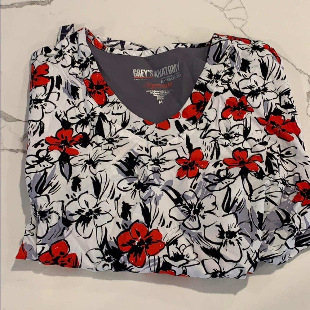 Grey’s anatomy scrub top- NWT!